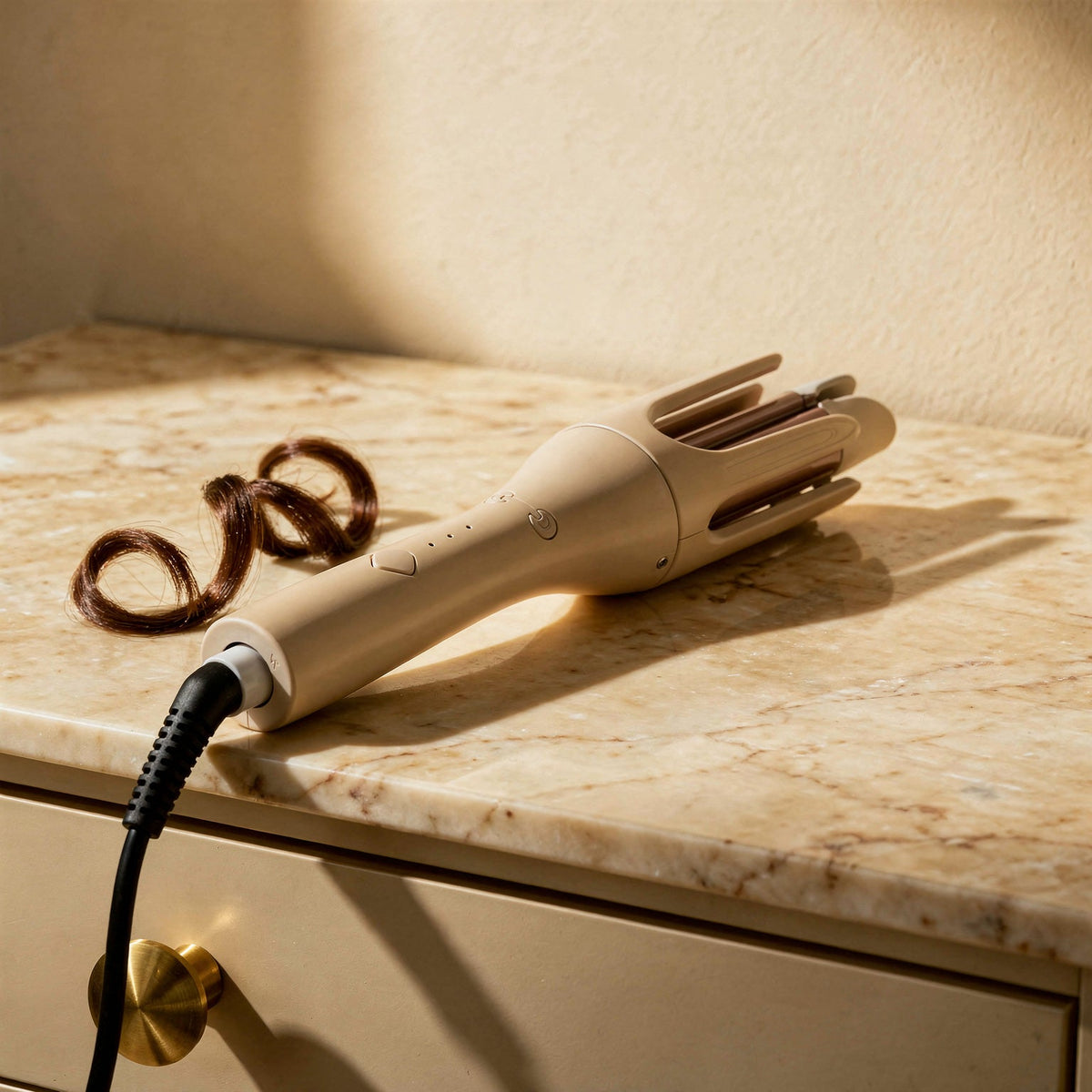 Automatic curling wand
