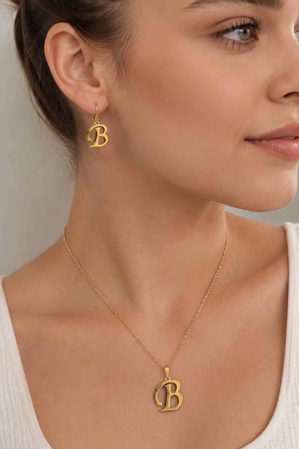 Gold-tone initial B necklace and earring set