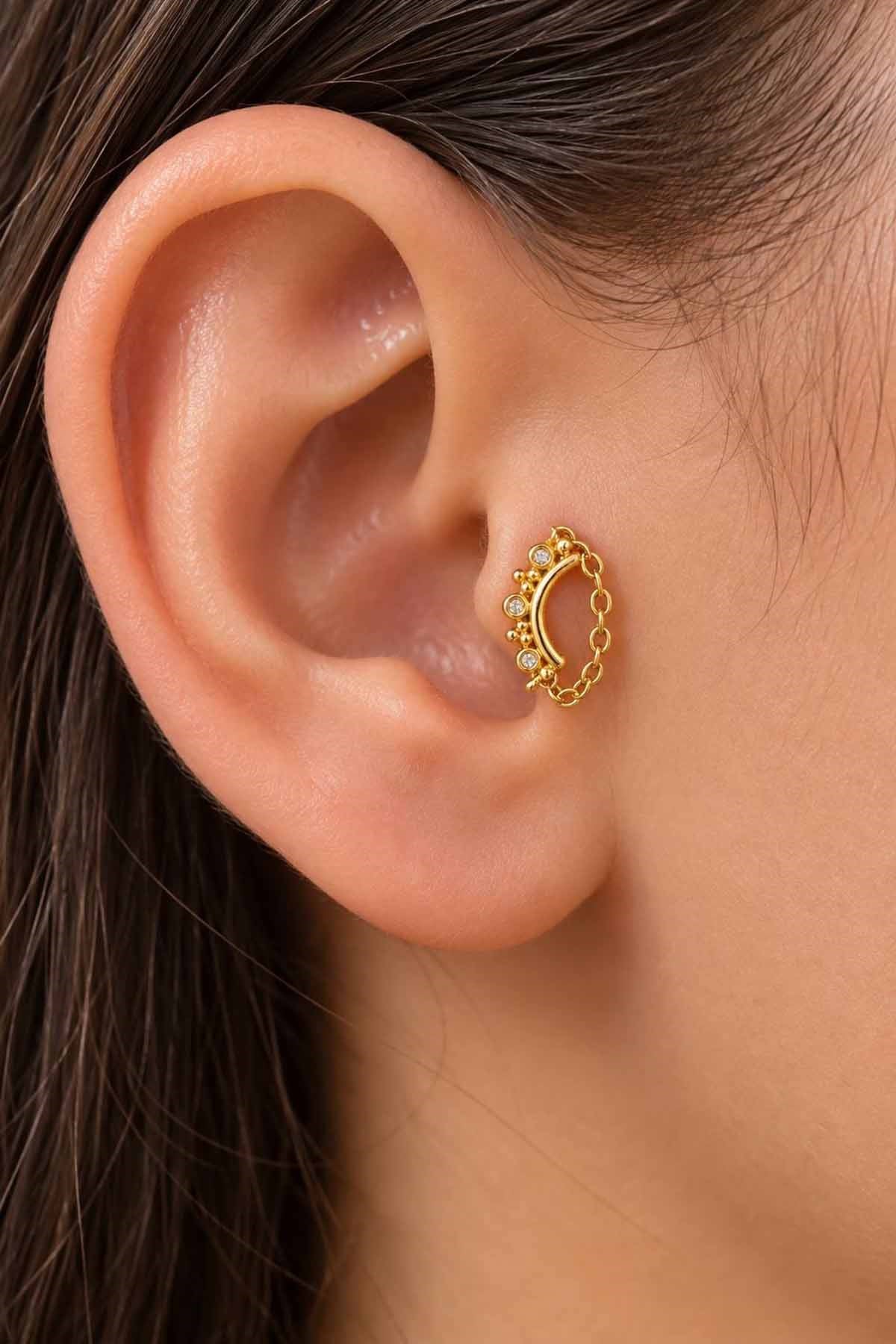 Gold-tone drop tragus earring